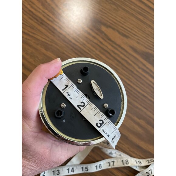 Nativity musical snow globe on silver tone base - Picture 4 of 6